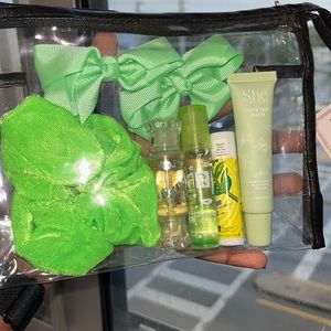 Green apple lip care bagey